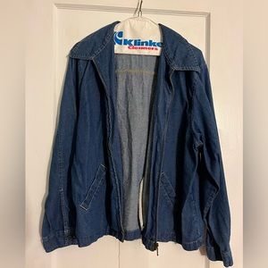 Lightweight zip up jean jacket